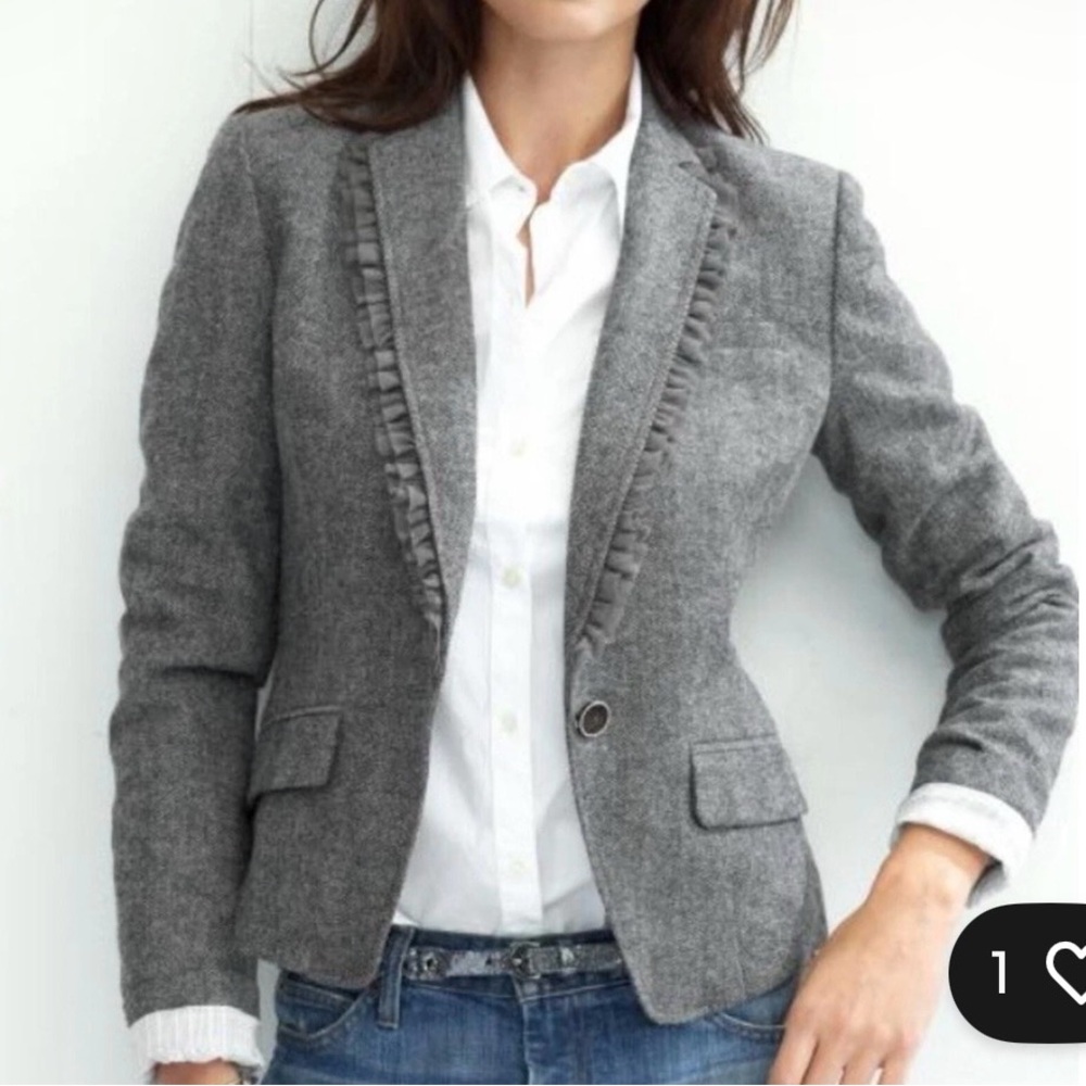 Banana Republic Charcoal Blazer with Ruffle Trim Women’s Size 4